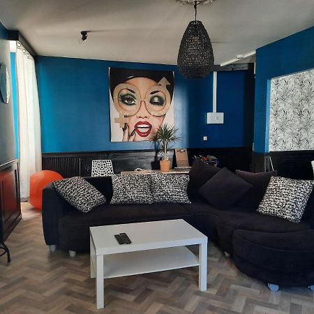 Duplex Place Du Marche Saint-Jean-dʼAngély Eksteriør bilde