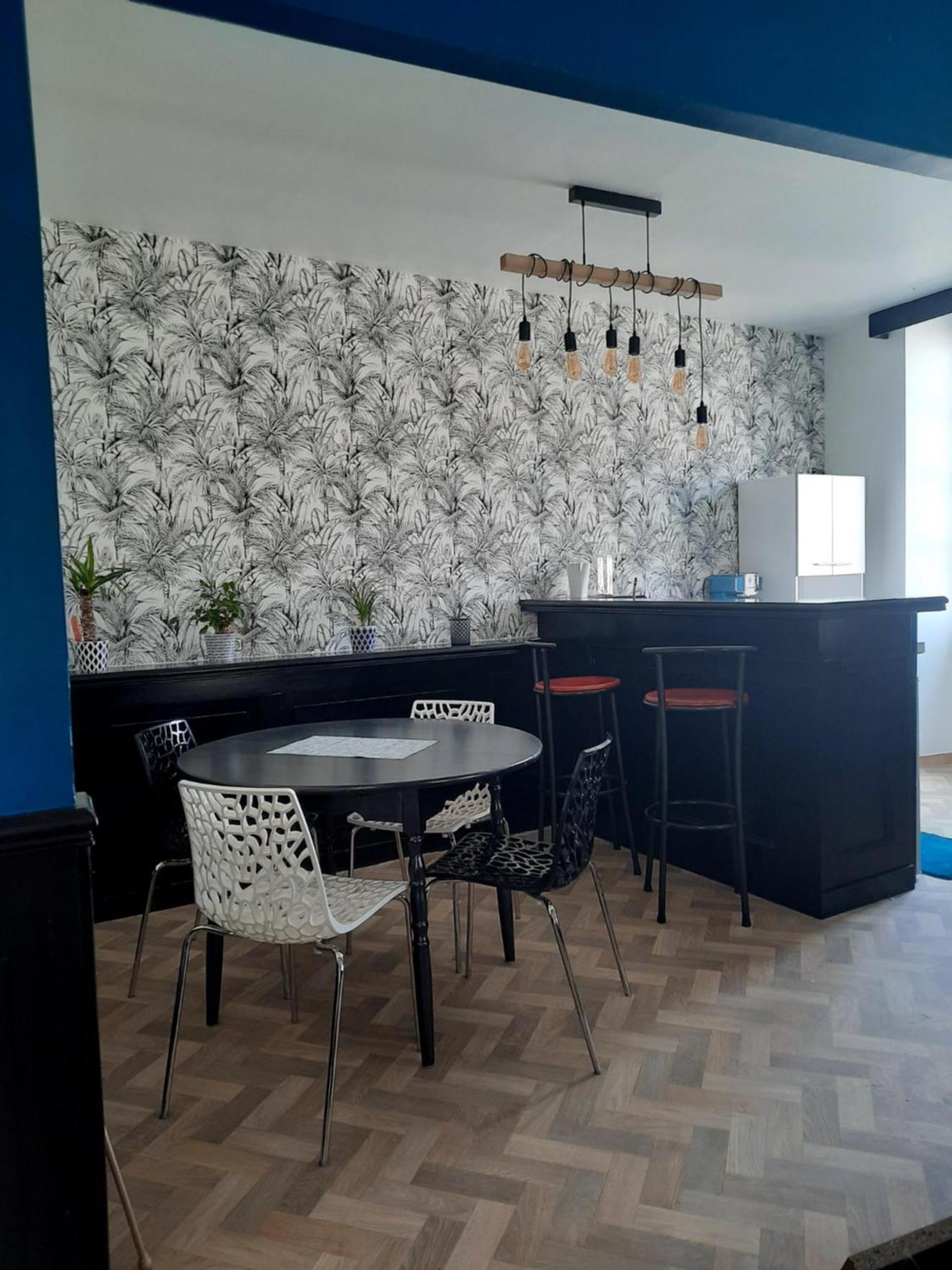 Duplex Place Du Marche Saint-Jean-dʼAngély Eksteriør bilde